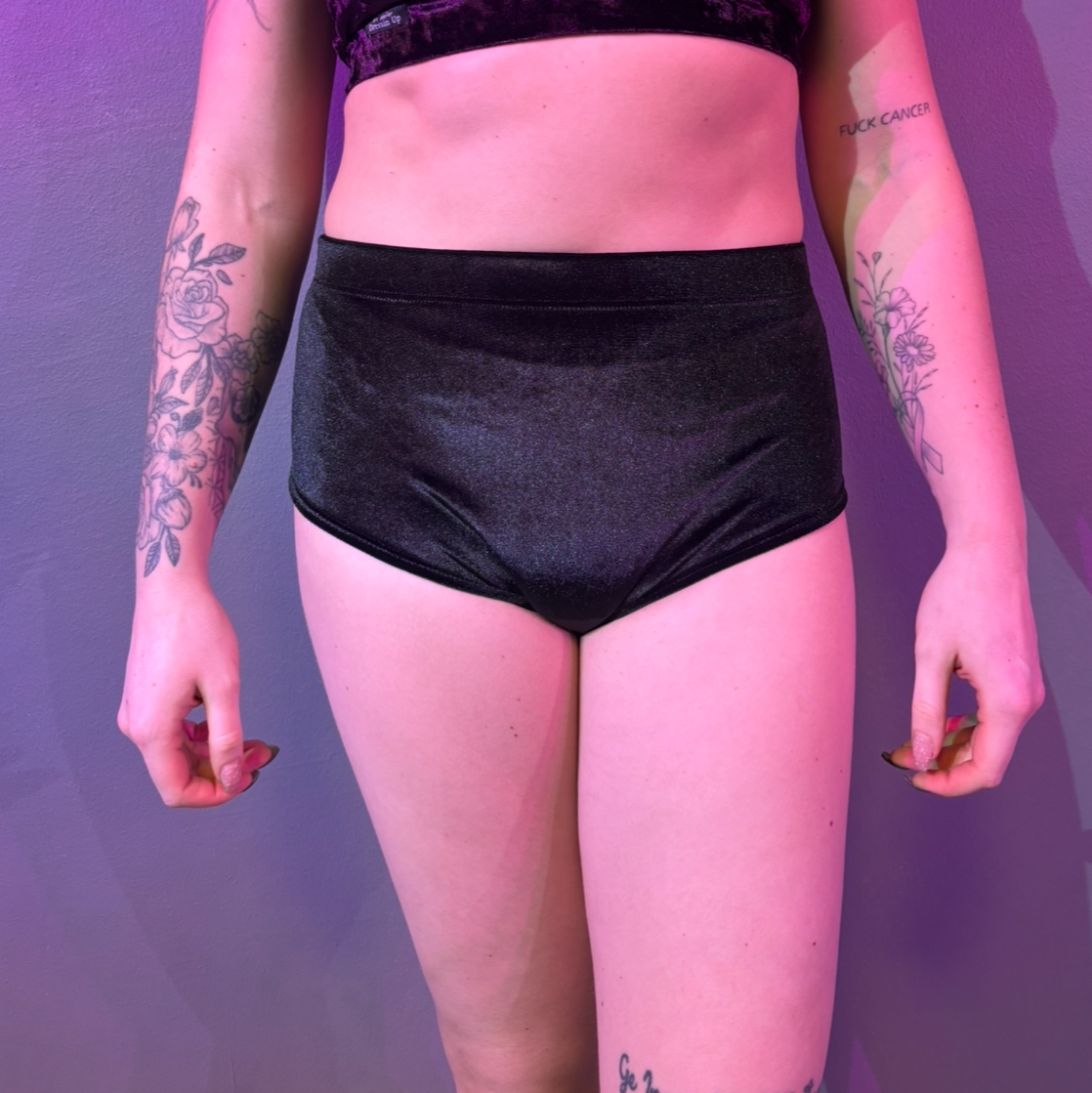 DressinUp Classic Velvet Shorts