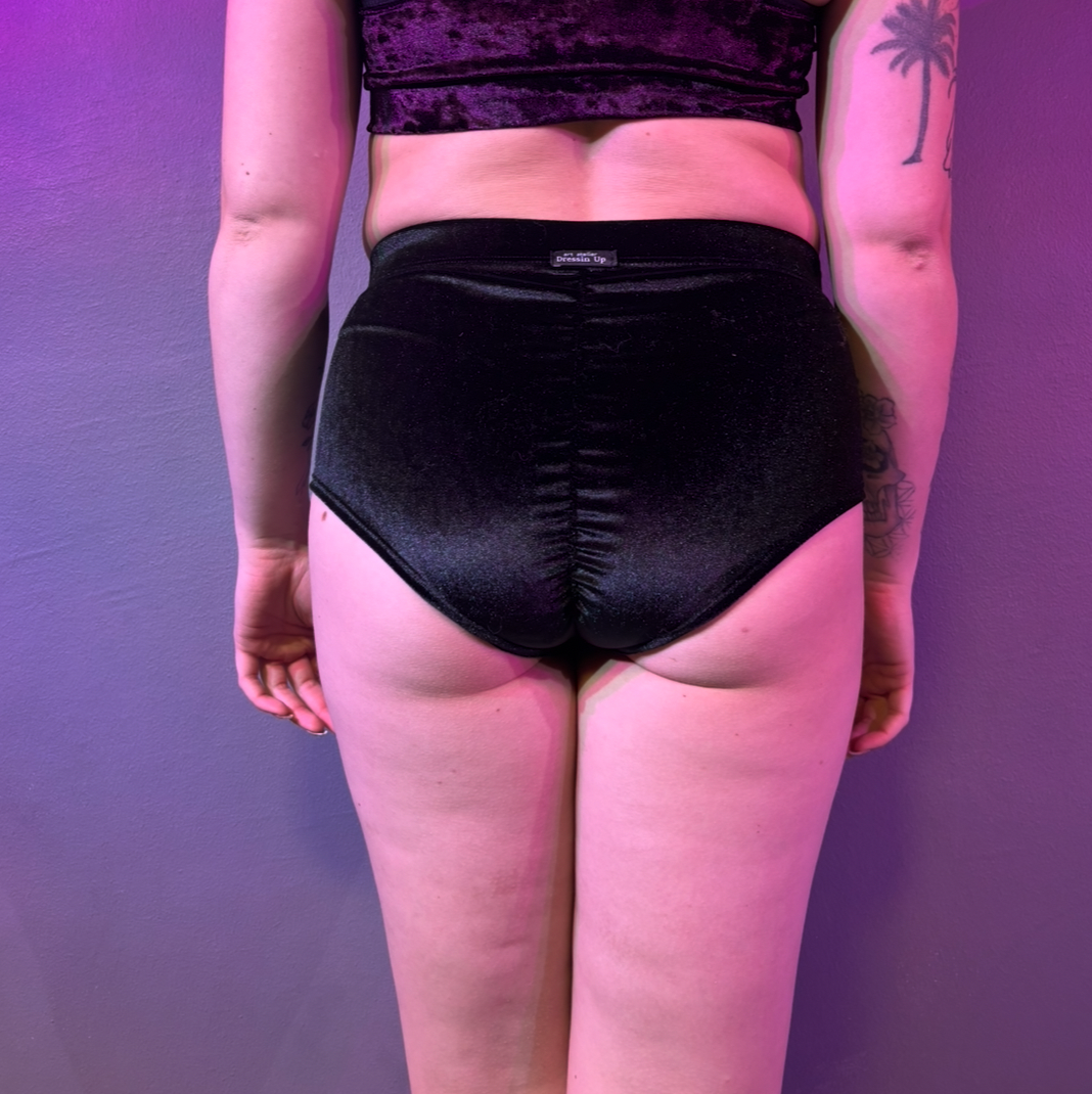 DressinUp Classic Velvet Shorts